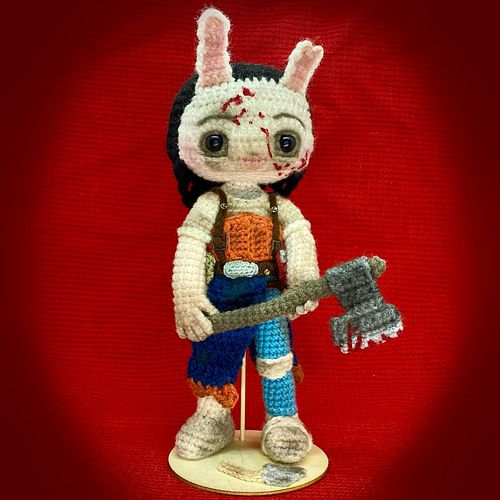 Finally getting around to posting The Huntress from @deadbydaylight 
I had such a blast making her! I might have to make some...