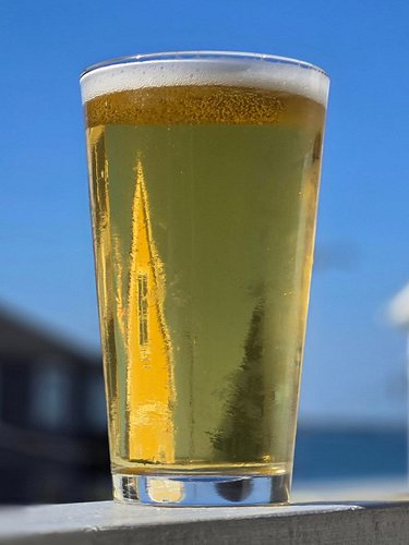 When the heat index is 110 F/43 C, sometimes the only beer that will beat the heat is a refreshing Pale lager. This one happe...