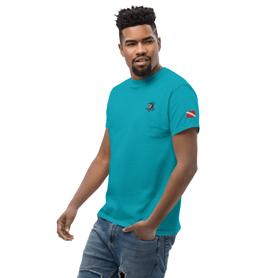 underwater t-shirt product image (145)