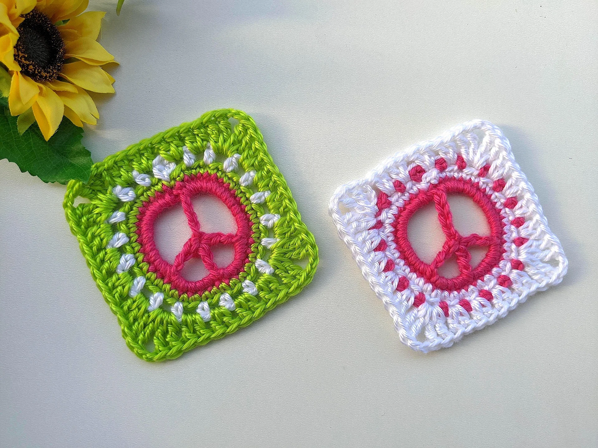 Crochet Peace Sign Granny Square Pattern product image (3)