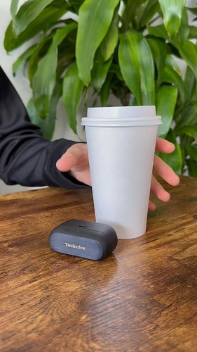 @technics.global amazing Bluetooth wireless earbuds! 

Featuring noise cancellation technology and a voice isolation feature ...