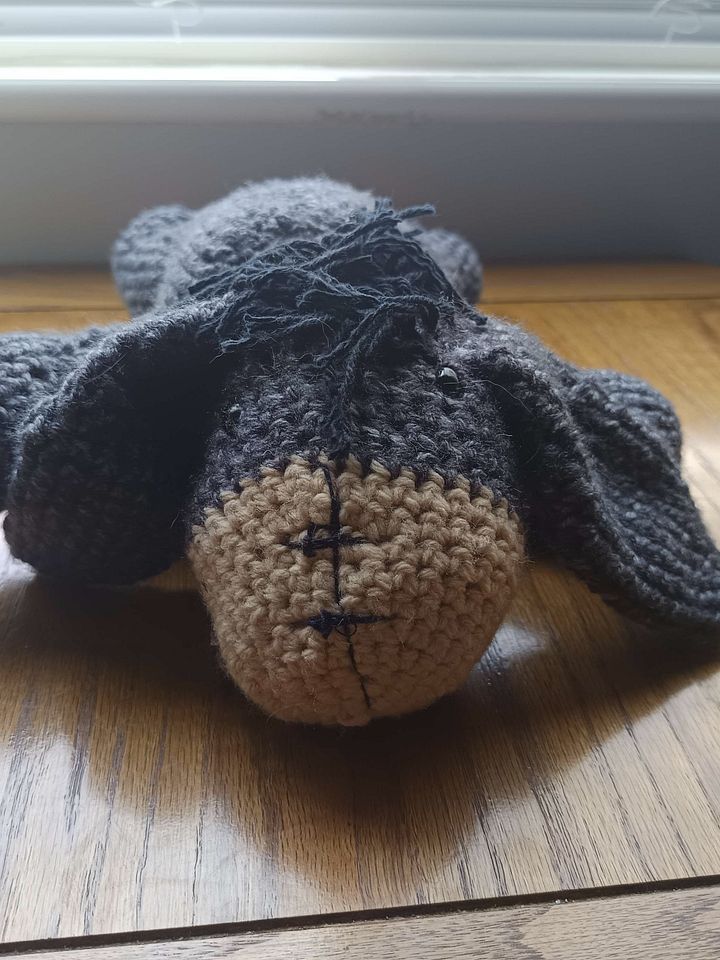 Eeyore car buddy product image (1)