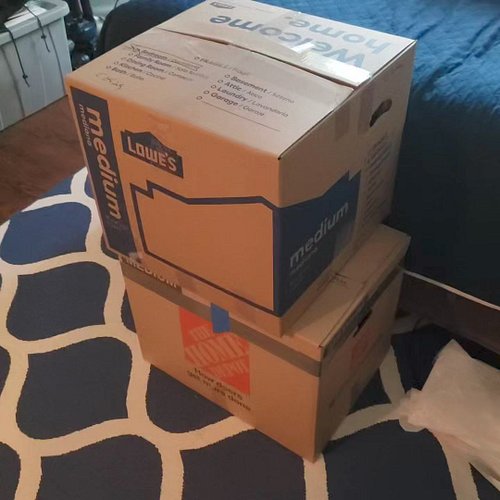 #lowes and #homedepot #movingboxes are not the exact same sizes.  now I know #themoreyouknow