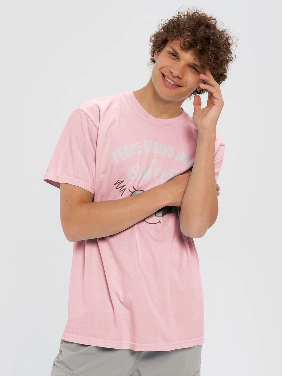 Peace begins with a smile T-Shirt For 2025 Spring product image (70)