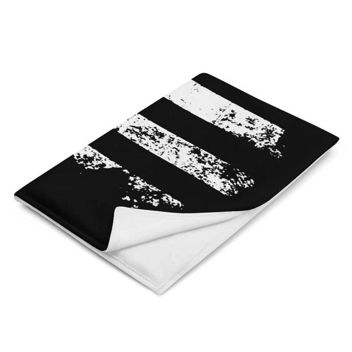 Patriotic Comfort: Distressed Stars and Stripes Black and White American Flag Throw Blanket product image (2)