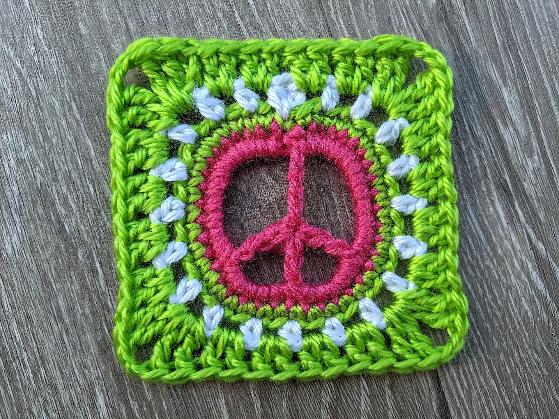 Crochet Peace Sign Granny Square Pattern product image (2)