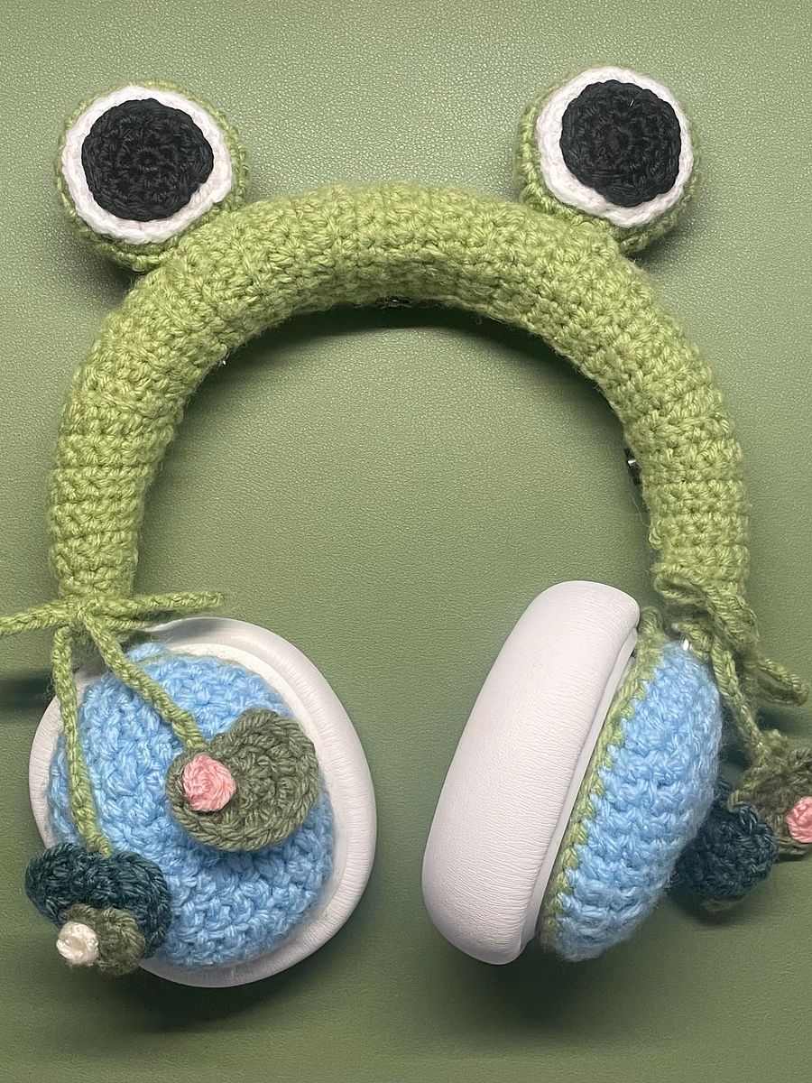 Crocheted Frog Headphone Cover Pattern product image (3)