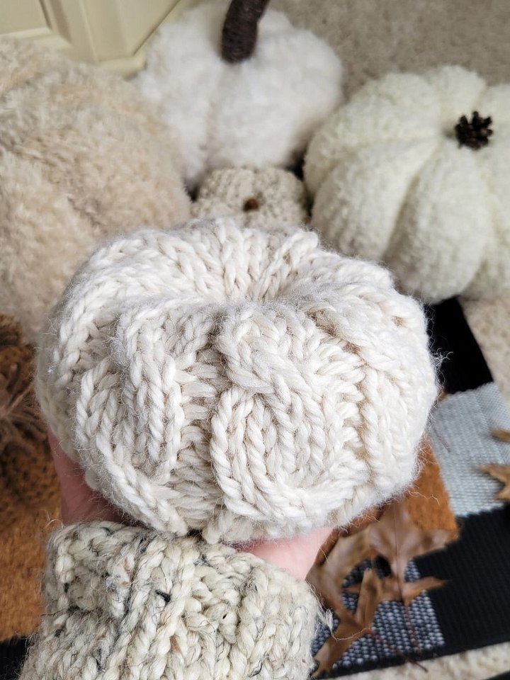 Cable Knit Pumpkin Pattern product image (1)