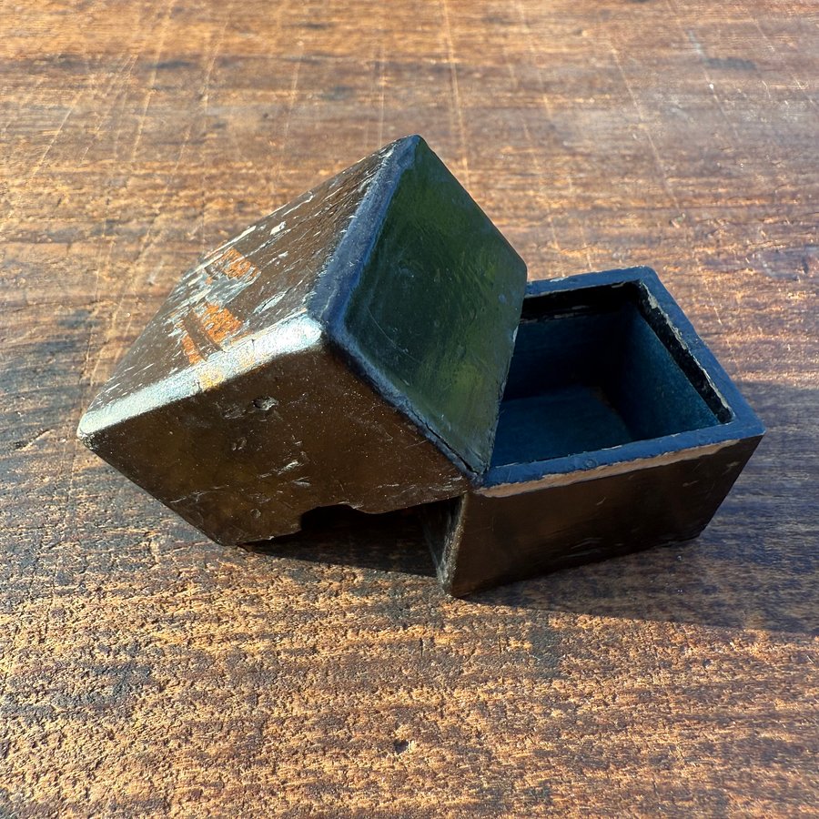 🎎 Vintage Japanese Sewing Machine Bobbin Box – Mid-Showa Era – Japan Antique Roadshow product image (4)