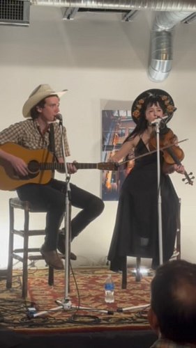 Heres Wavy and I singing Hey Don’t Go together, you can hear it live at @bluejayjax on Saturday in JAX Beach, FL Doors at 7pm...