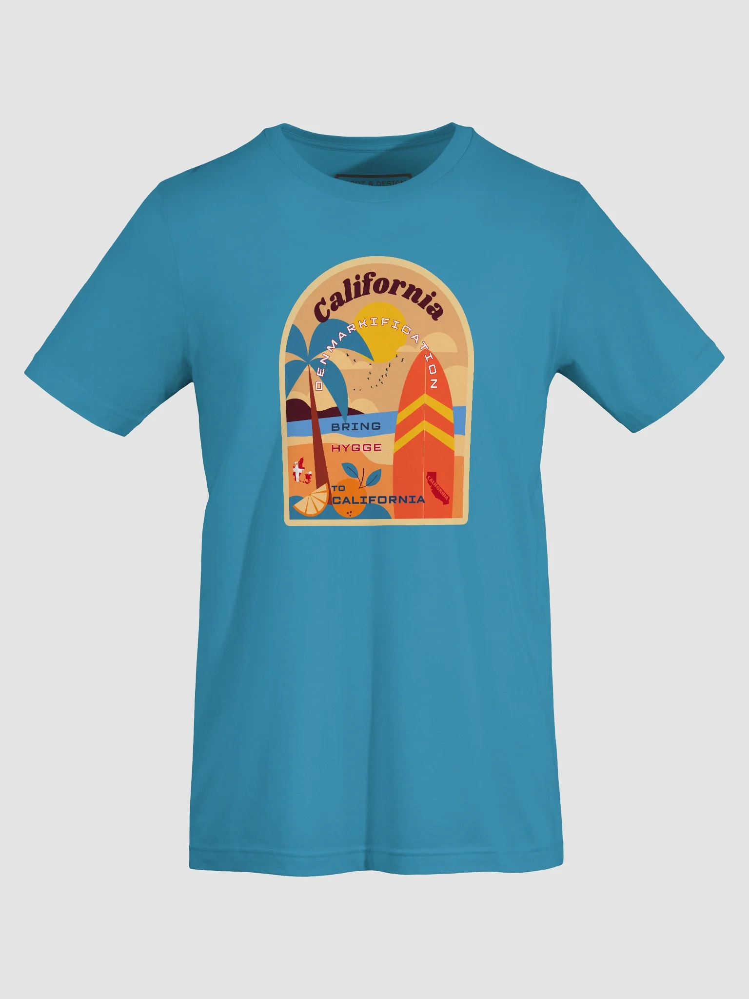 California Dreamin' Retro Surf Poster Tee product image (7)