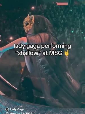 Lady Gaga peforming “Shallow” at MSG! 🤘#ladygaga #madisonsquaregarden #msg #concertarchives #littlemonsters 