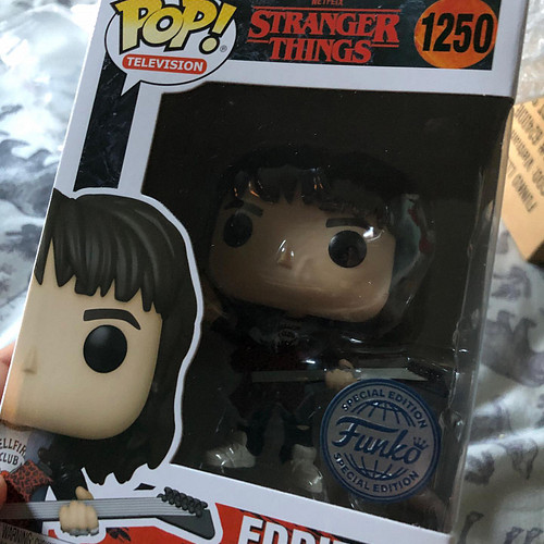 I had pre ordered many funko pops earlier this year, I had about 4 from a company and then I also had Eddie from @poptopic.sh...