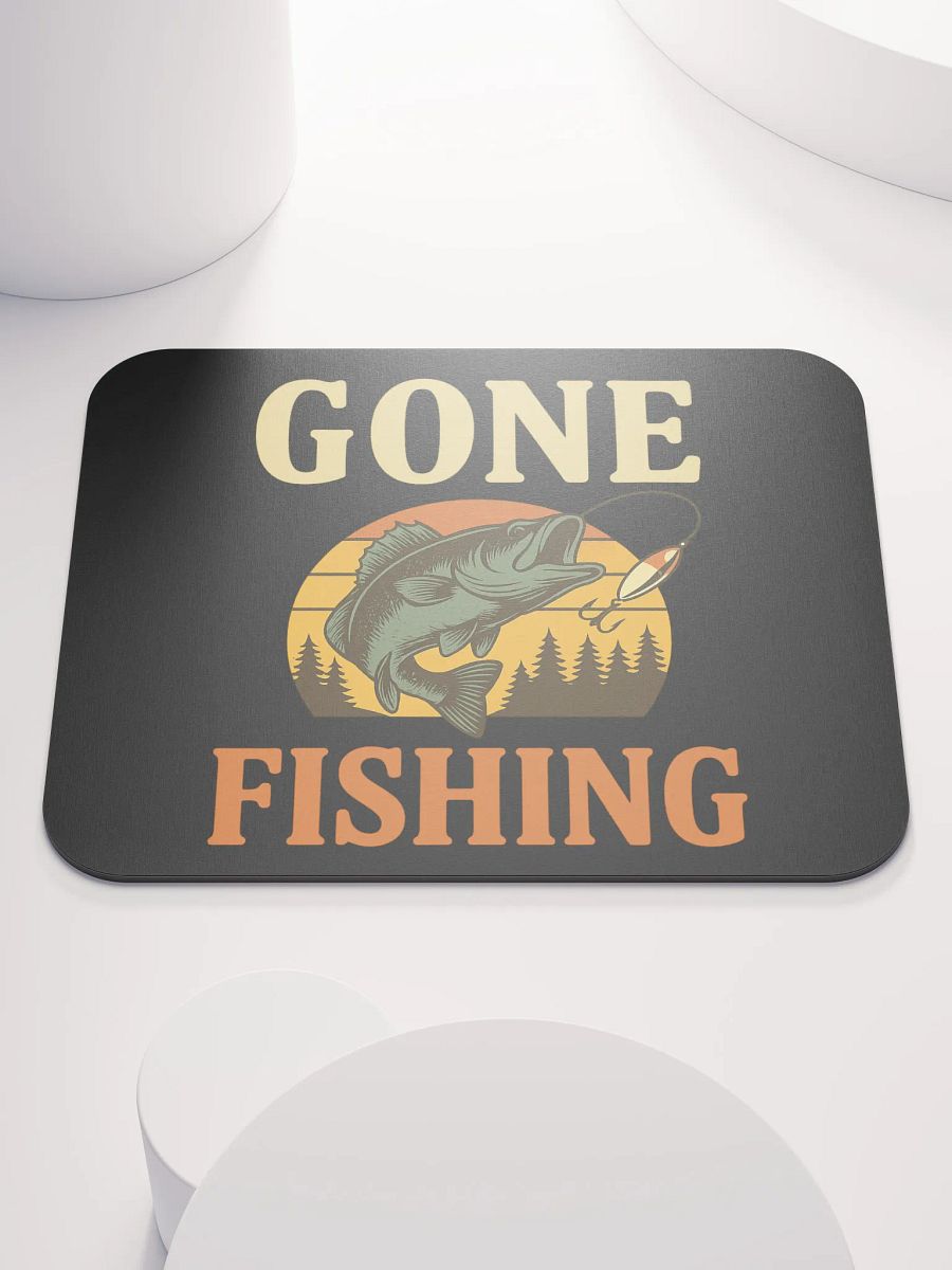 Mouse Pad – Gone Fishing | Retro Design for Outdoor Enthusiasts product image (1)