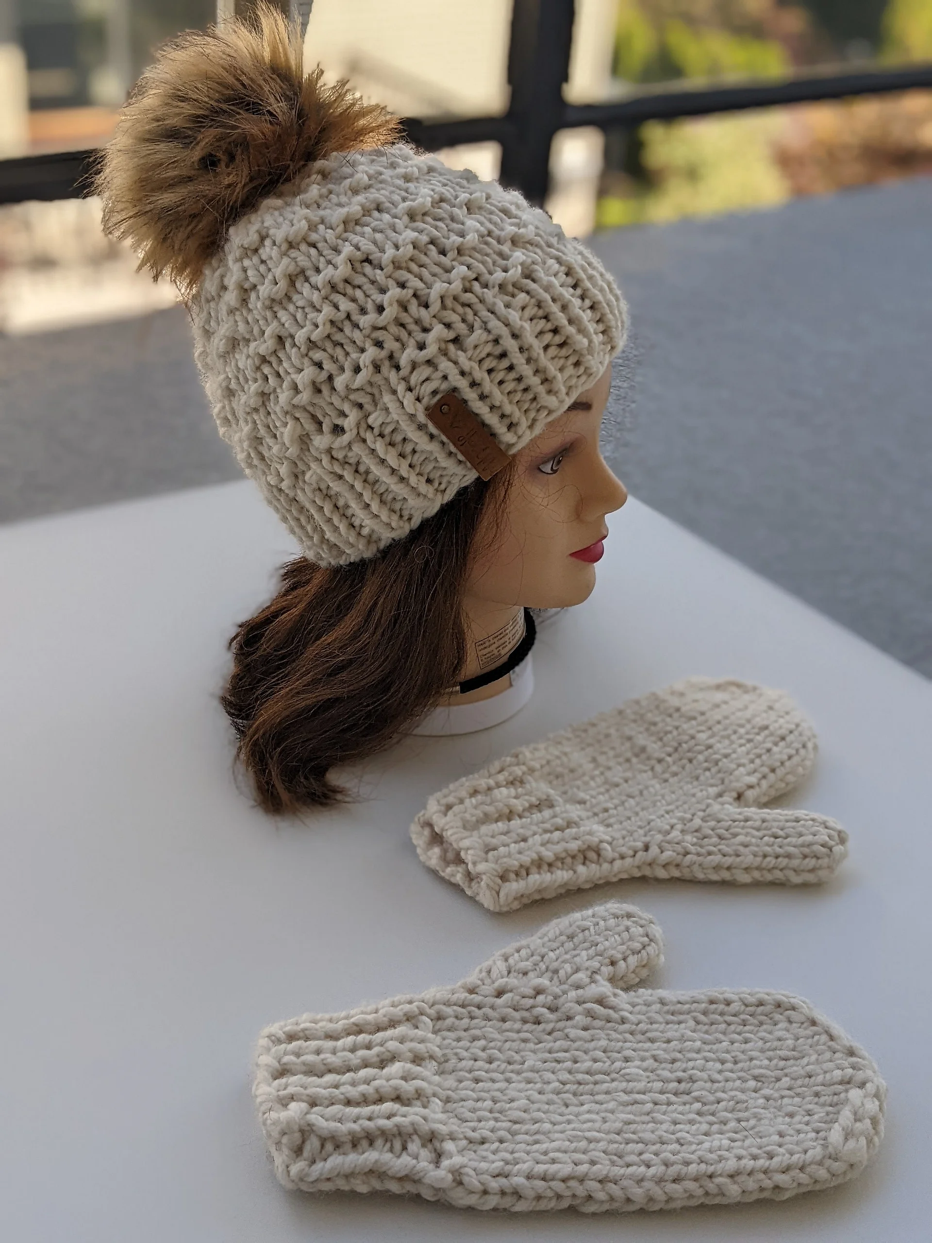 Raindrops Bulky Hat Knitting Pattern product image (10)