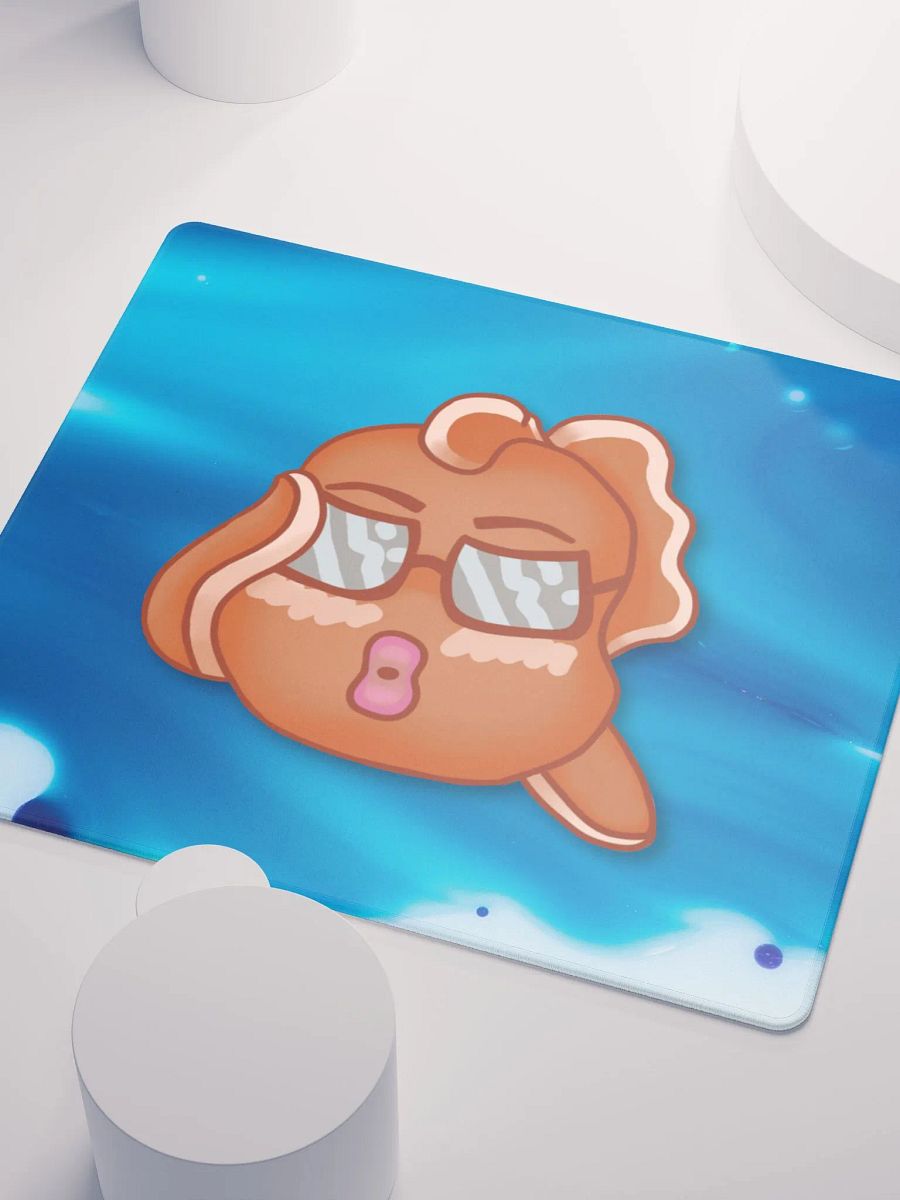 Expert Goldfish Mousepad With Background product image (3)