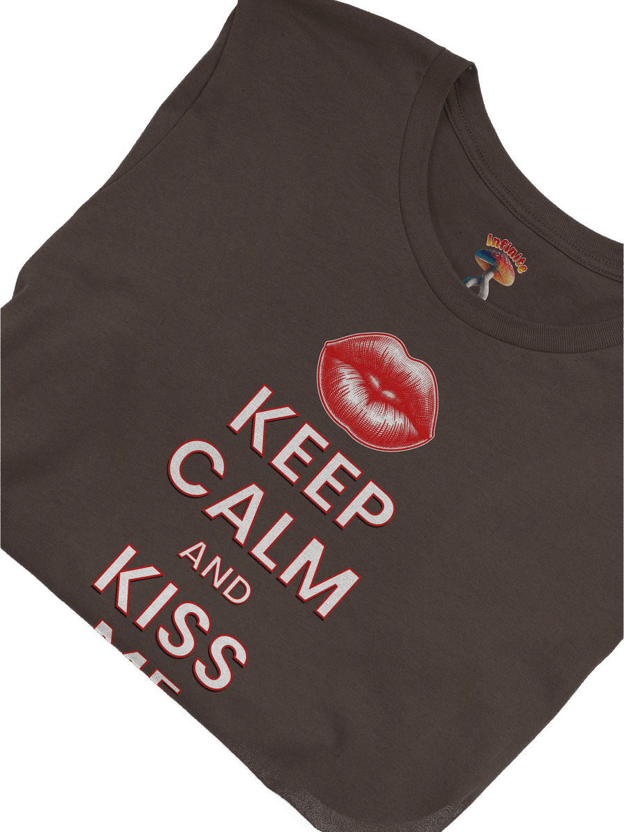 KEEP CALM AND KISS ME T-SHIRT product image (5)