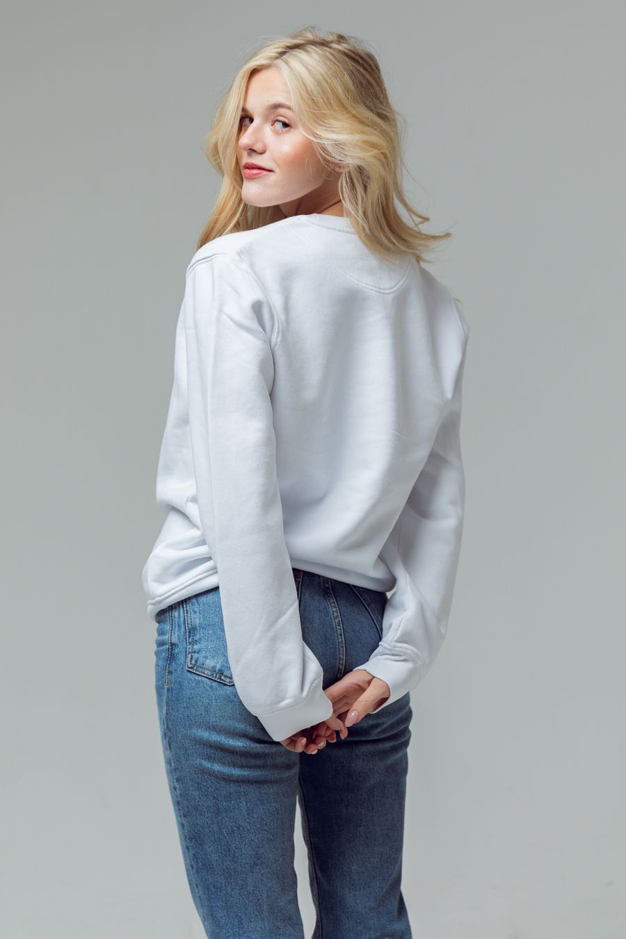 Seashell Club Crewneck | White product image (4)