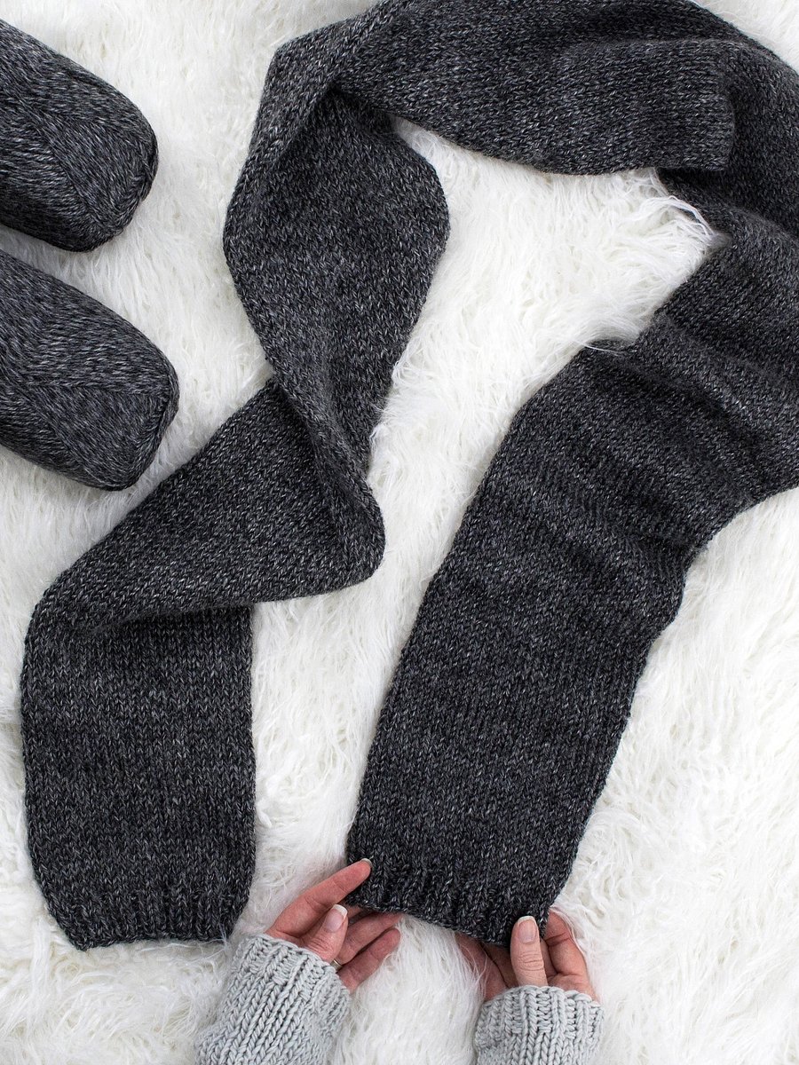 Women's Thick Knit Stitch Tube Scarf - Allure product image (1)