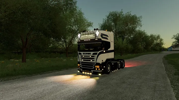 [FS22] J.B Freight 6 Serie Midlift product image (1)