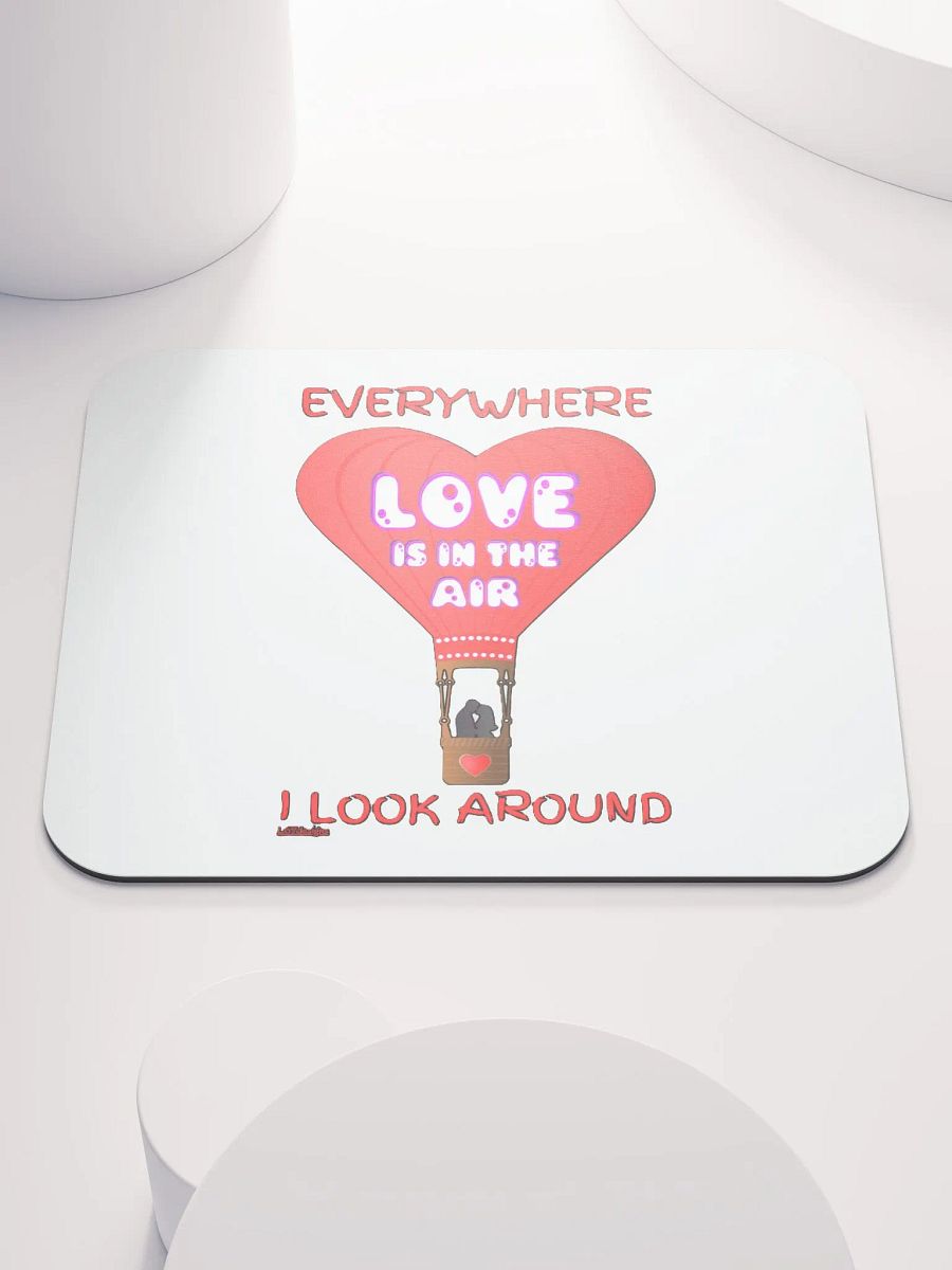LOVE IS IN THE AIR product image (1)