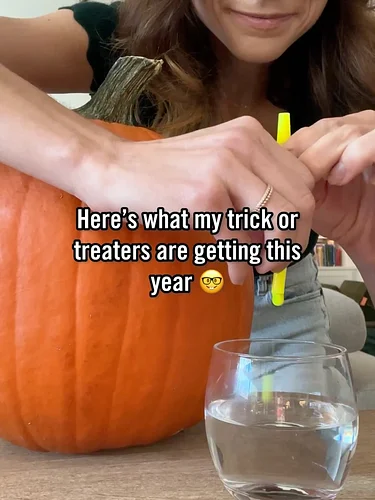 Comment LINK for the link to get these digital downloads that you print at home. 🎃
 
✅ last minute goodie bag add-ins
✅ aller...