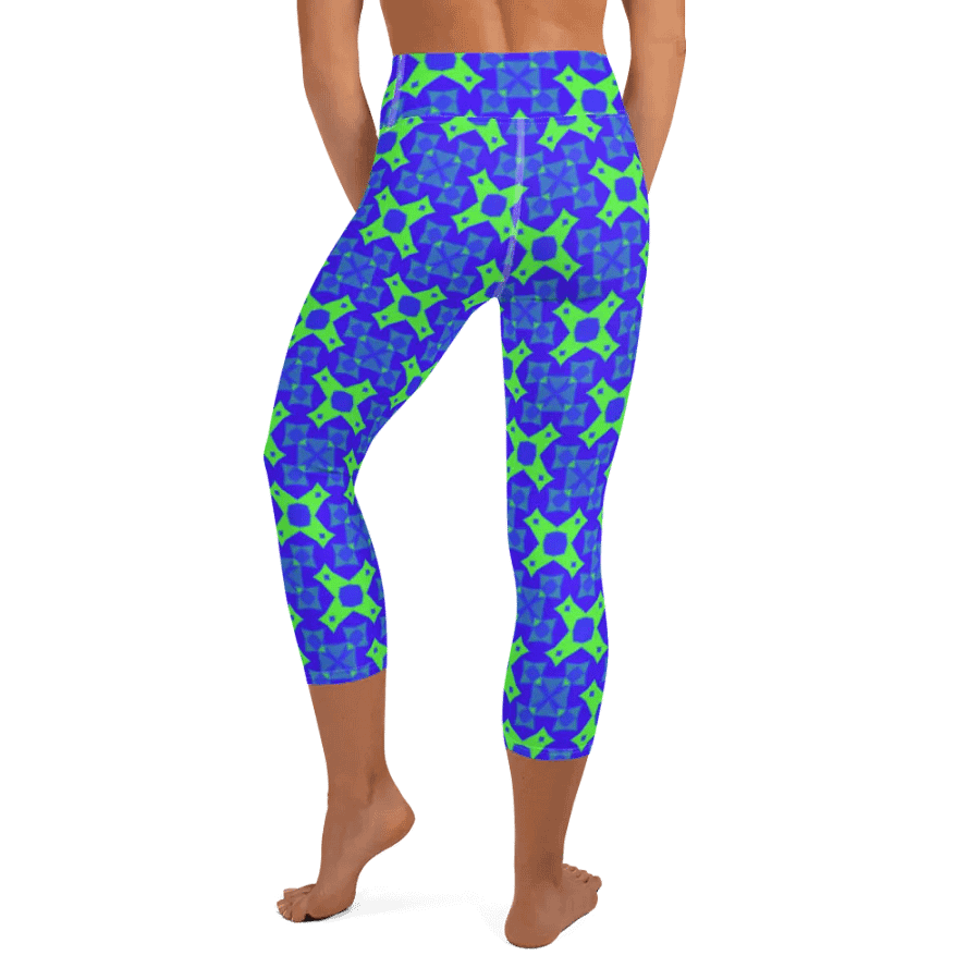 Grid Glamour Capri Leggings product image (8)