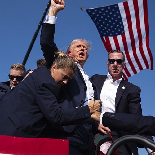 Who else STILL trusts this guy?

I do. 🇺🇸