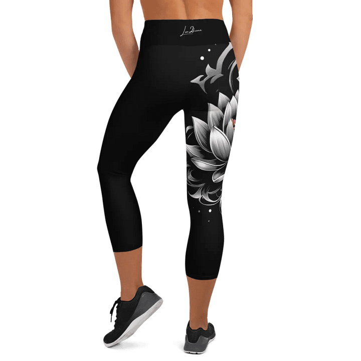 Lotus Bloom Yoga Capri Leggings product image (2)