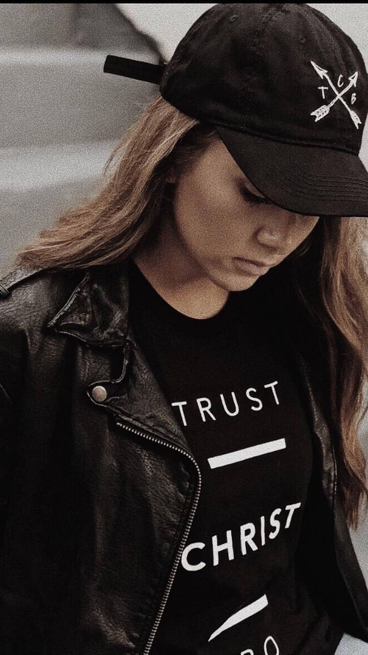 Trust Christ comfort unisex tee product image (2)