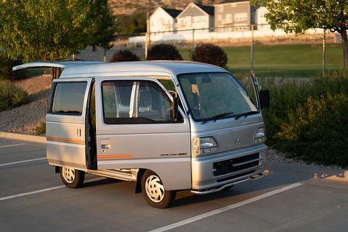 1996 Honda Street Van for sale. Fantastic condition with some cosmetic dents. Only 34,000km. DM for more info

#hondaacty #ke...
