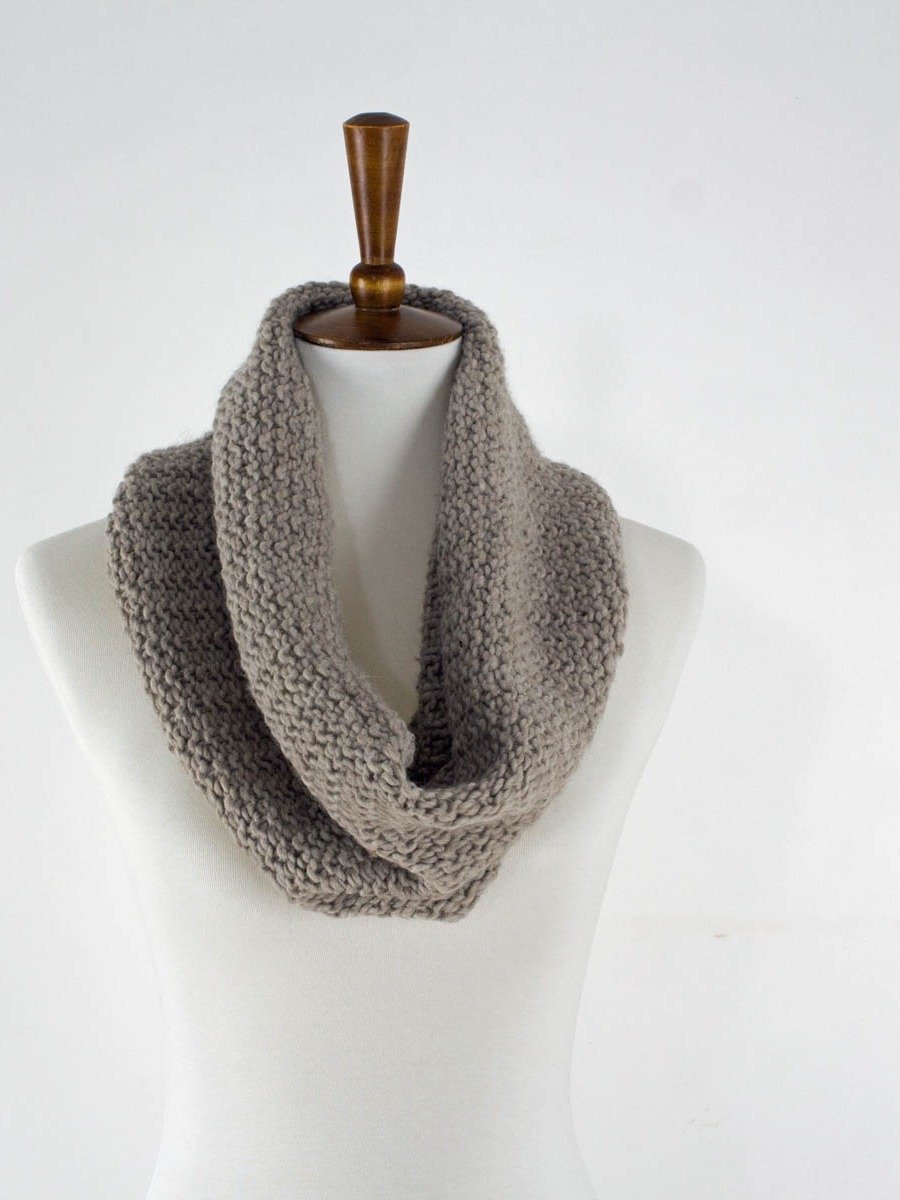 Worsted Weight Cowl Pattern - Beauty product image (1)