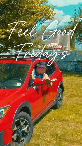 Shout out to all my Poly Pockets out there , you know what I mean 😏. DO YOU FEEL GOOD THIS FRIDAY?