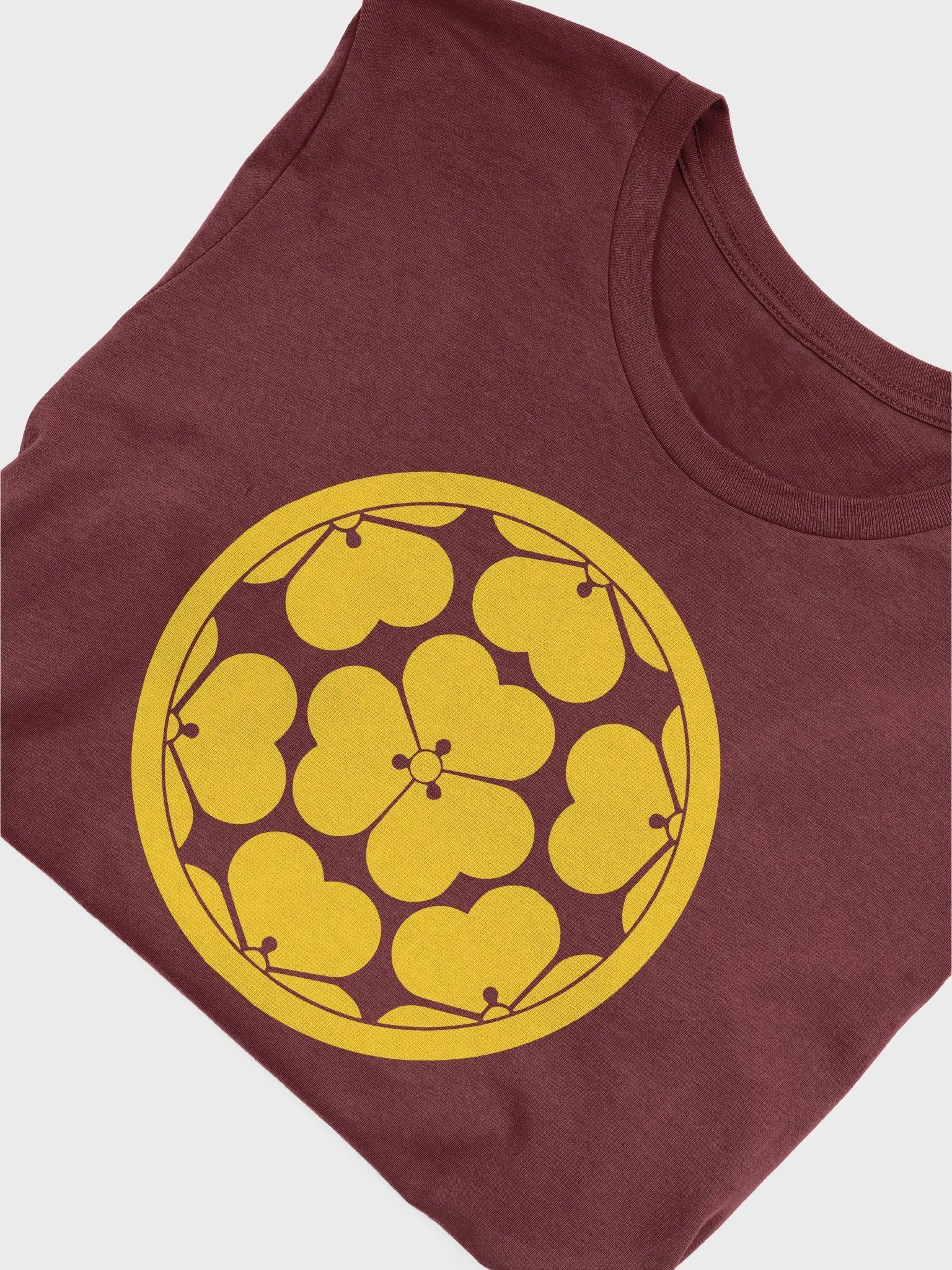 🏷️Chosokabe Clan Crest T-Shirt – Seven Oakleaf Circles Design product image (3)