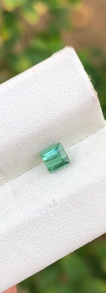 NATURAL TOURMALINE GEMSTONE FOR WIRE WRAP SQUARE SHAPE APPLE GREEN, 0.50 CARAT product image (4)