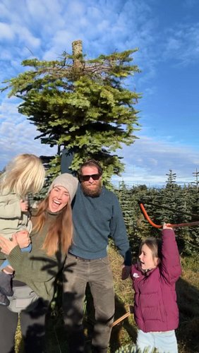 Another successful family tree hunt. 🪚🌲🎄

Now it’s time decorations, leftovers (more pie please), and christmas movies all da...