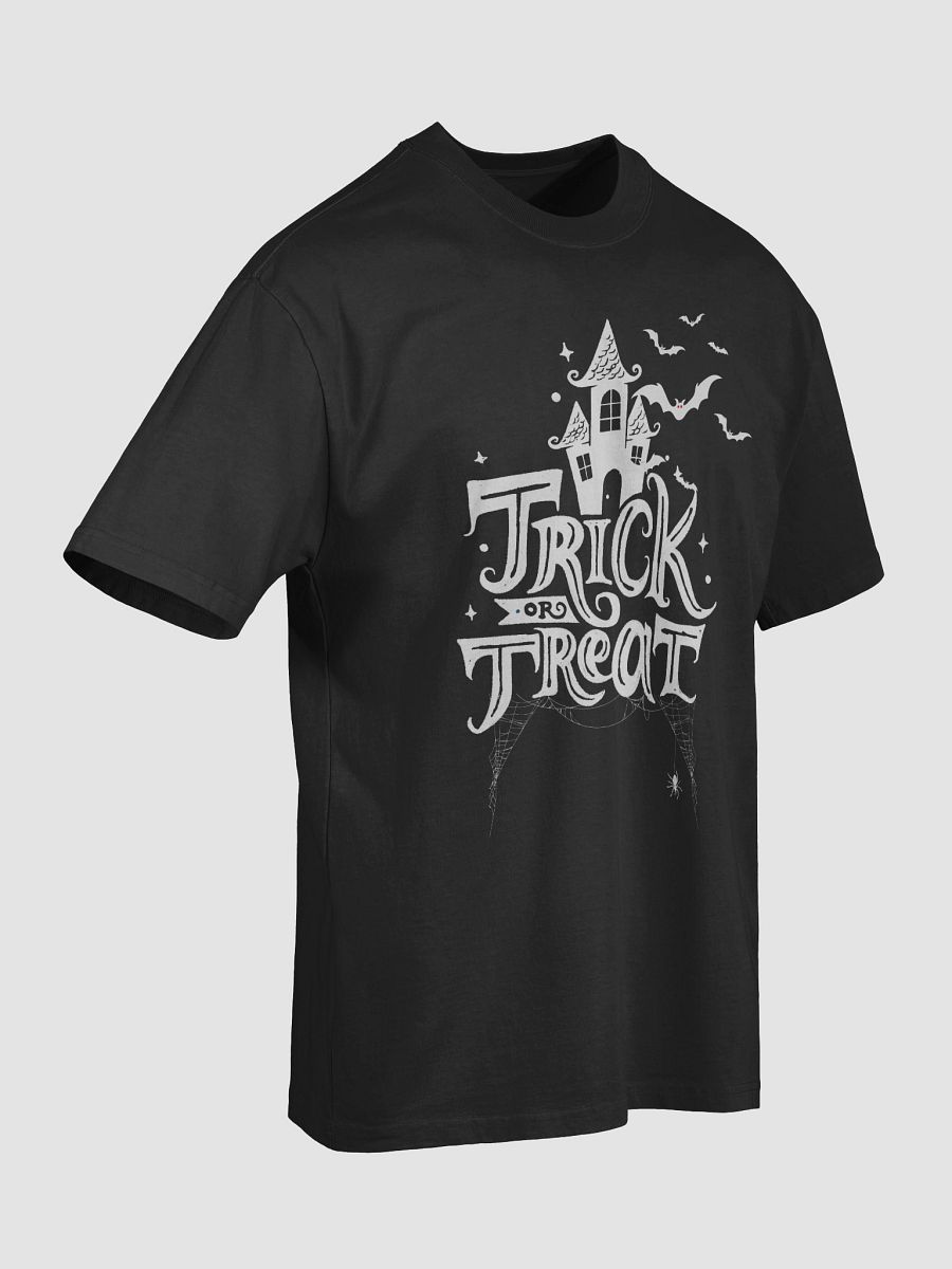 Spooky Trick or Treat Halloween Oversized Tee product image (7)