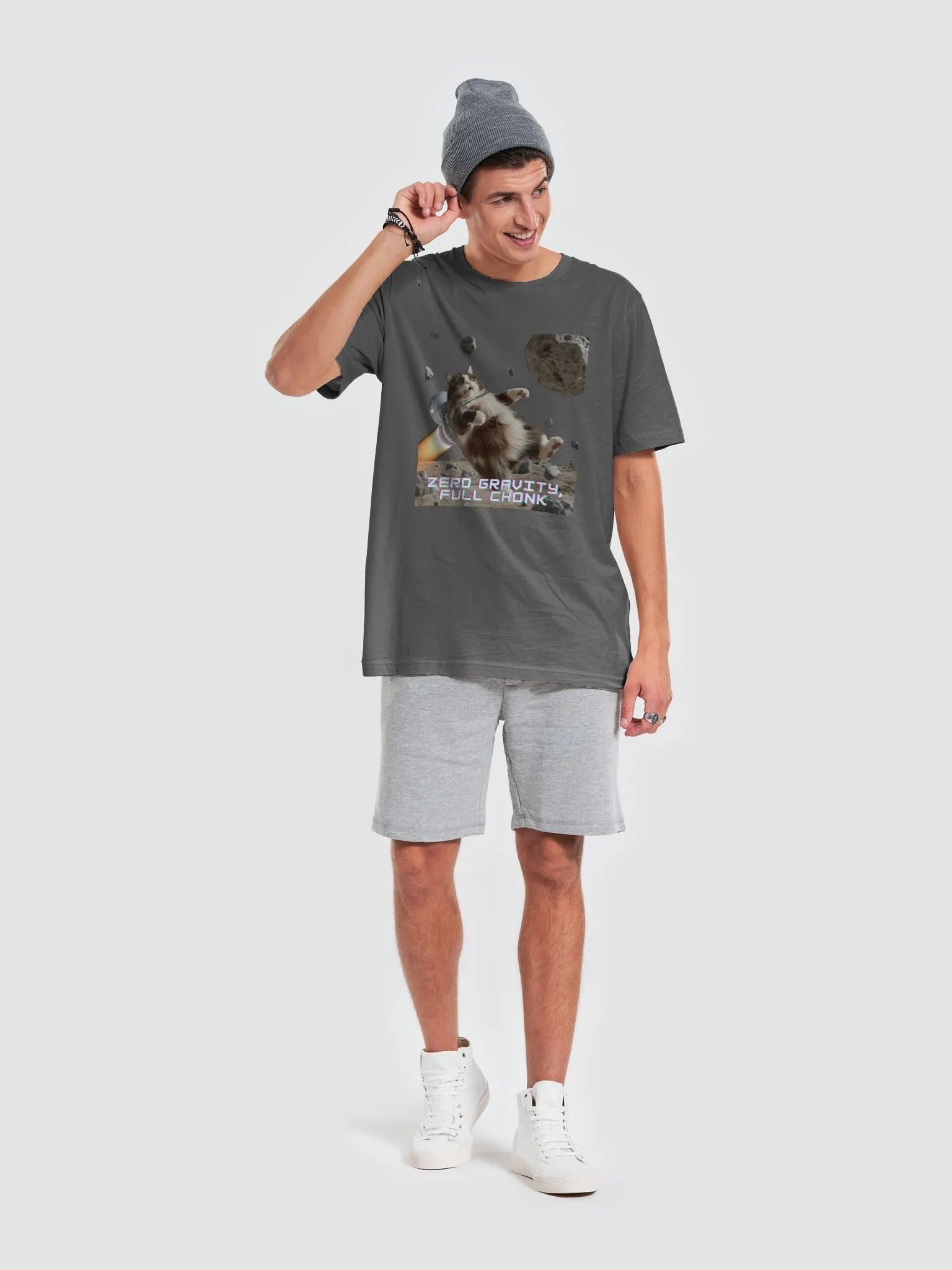 Zero Gravity Full Chonk Cat T-Shirt product image (7)