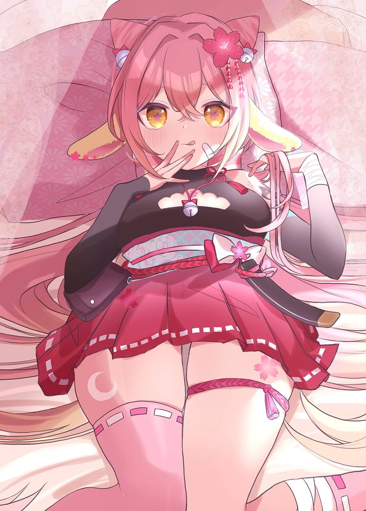 Kumomo Lying down Prints product image (2)