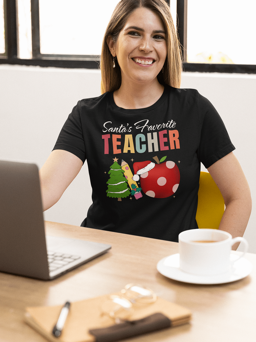 Santa's Favorite Teacher Colorful Retro T-Shirt product image (6)