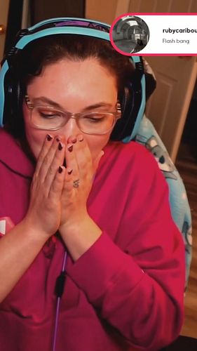 I have a love/hate relationship with my community...💀 
.
.
.
#scarecompilation #twitch #trollinglivestreams #funnyvideos #str...