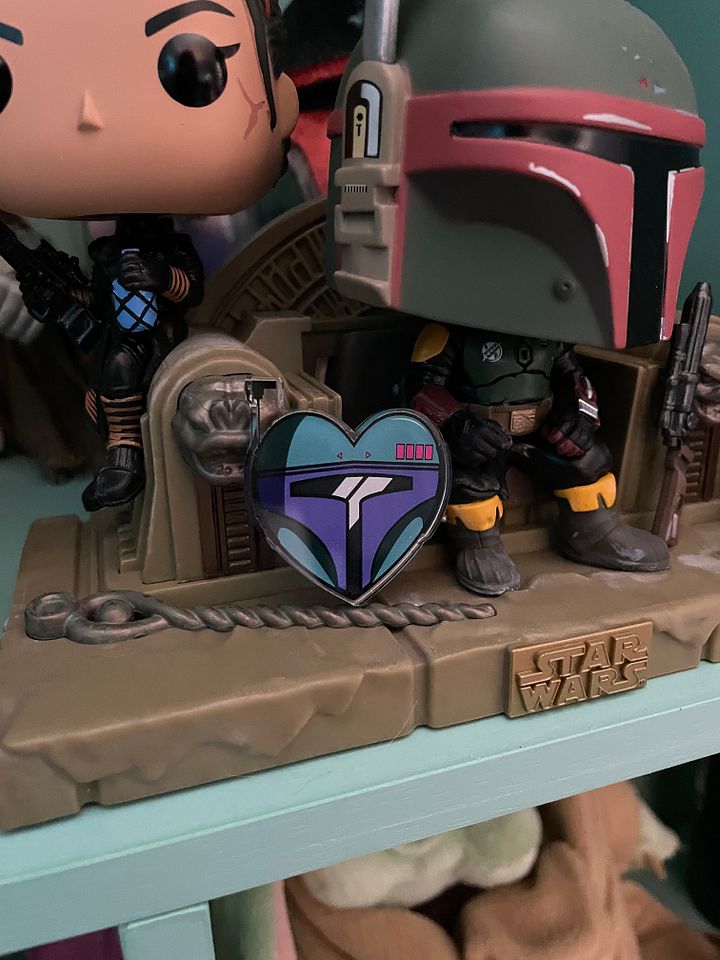 GingerFett Heart acrylic pin product image (1)