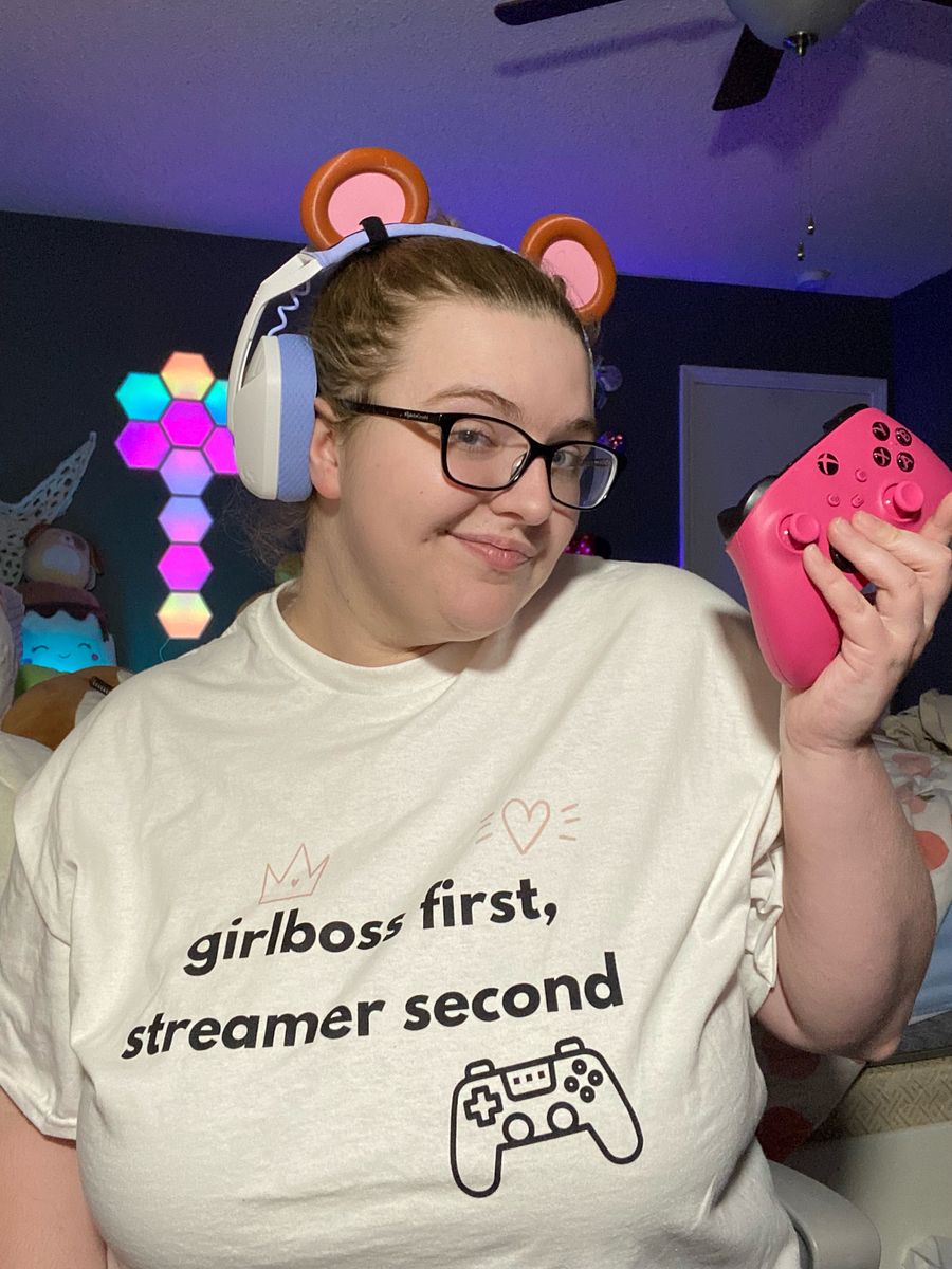 Girlboss First, Streamer Second Cotton Tee product image (3)
