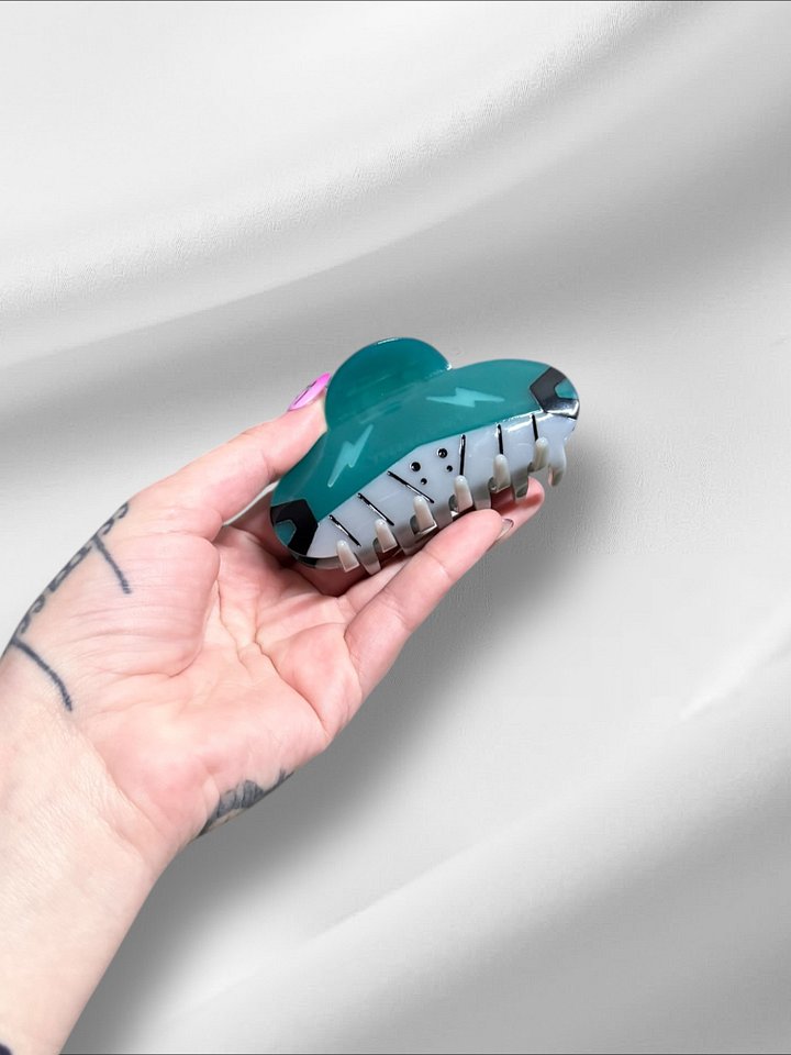 *PRE ORDER* DEKU HAIR CLAW product image (1)