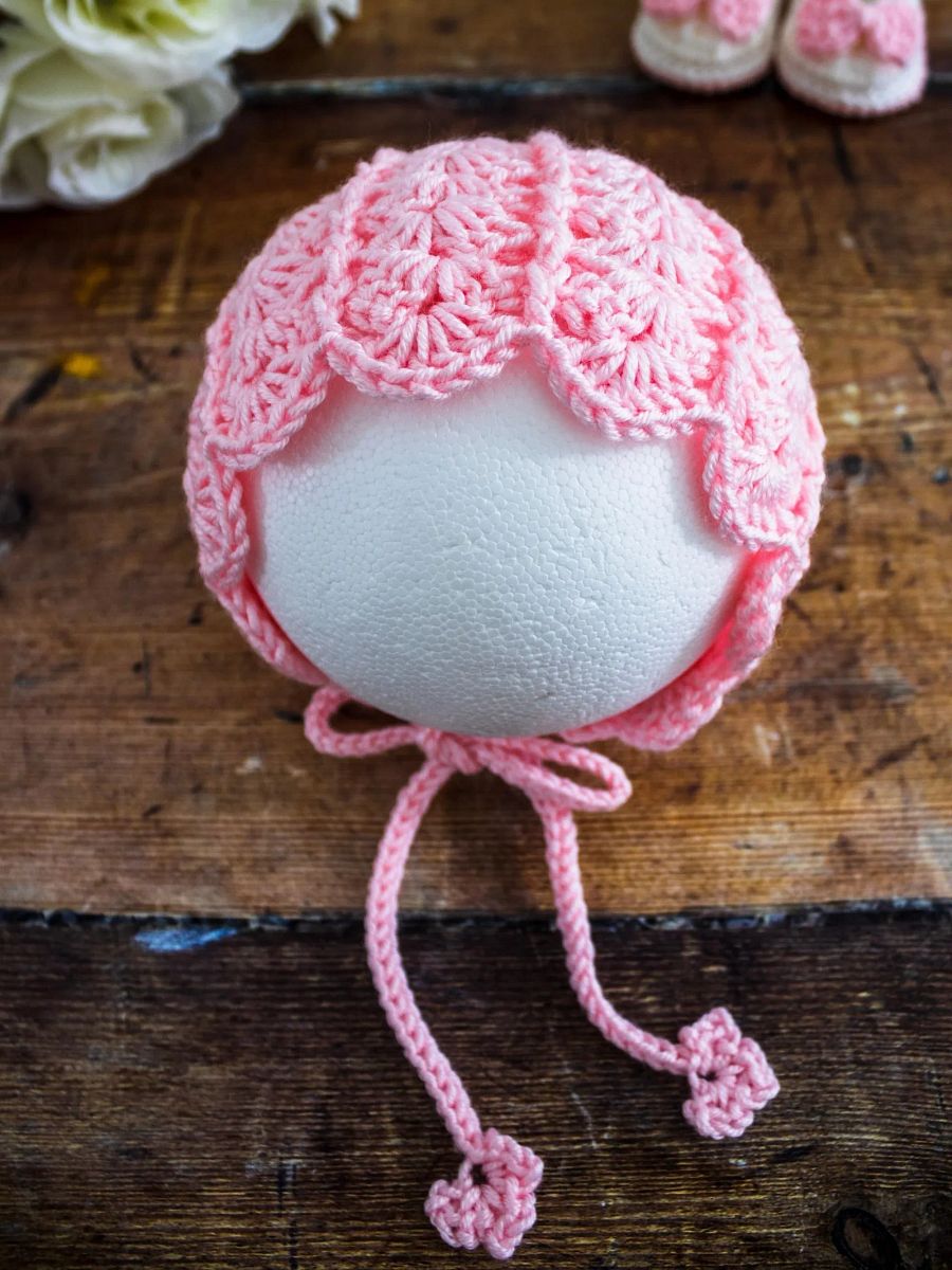 Crochet Pattern: Shell Baby Bonnet product image (1)