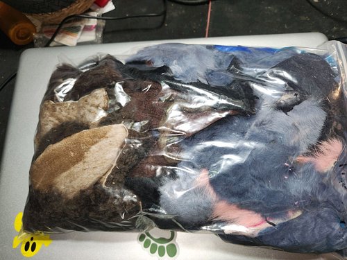 Went to the pow wow yesterday and picked up some dyes rabbit scraps, half a pound worth.