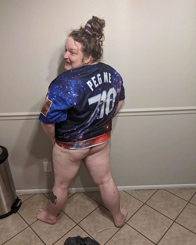 Cheeky jersey for a cheeky dude thank you @jedigrind for the dope ass fit. And @coyadrift for looking at my dick.