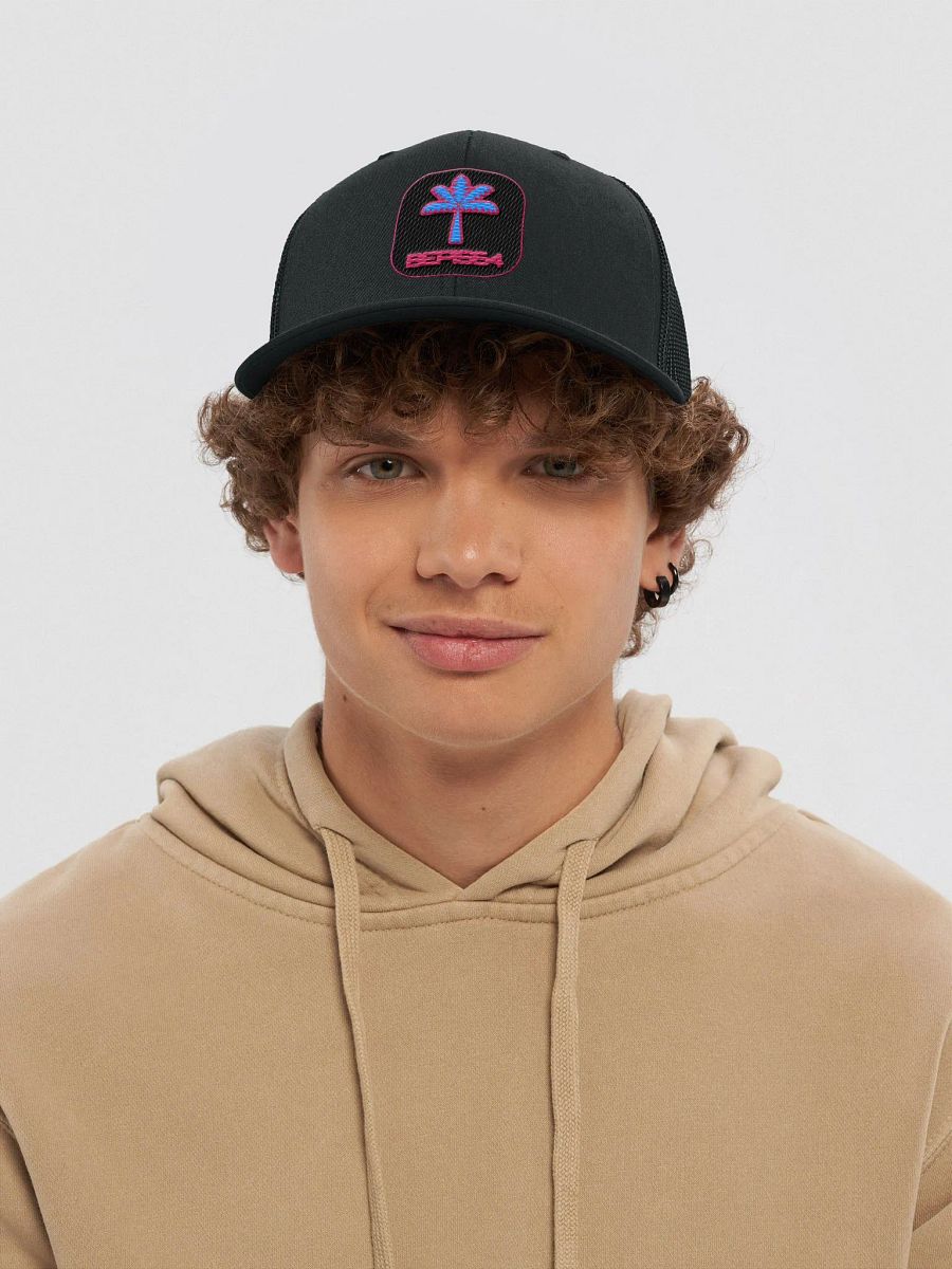 The trucker product image (17)