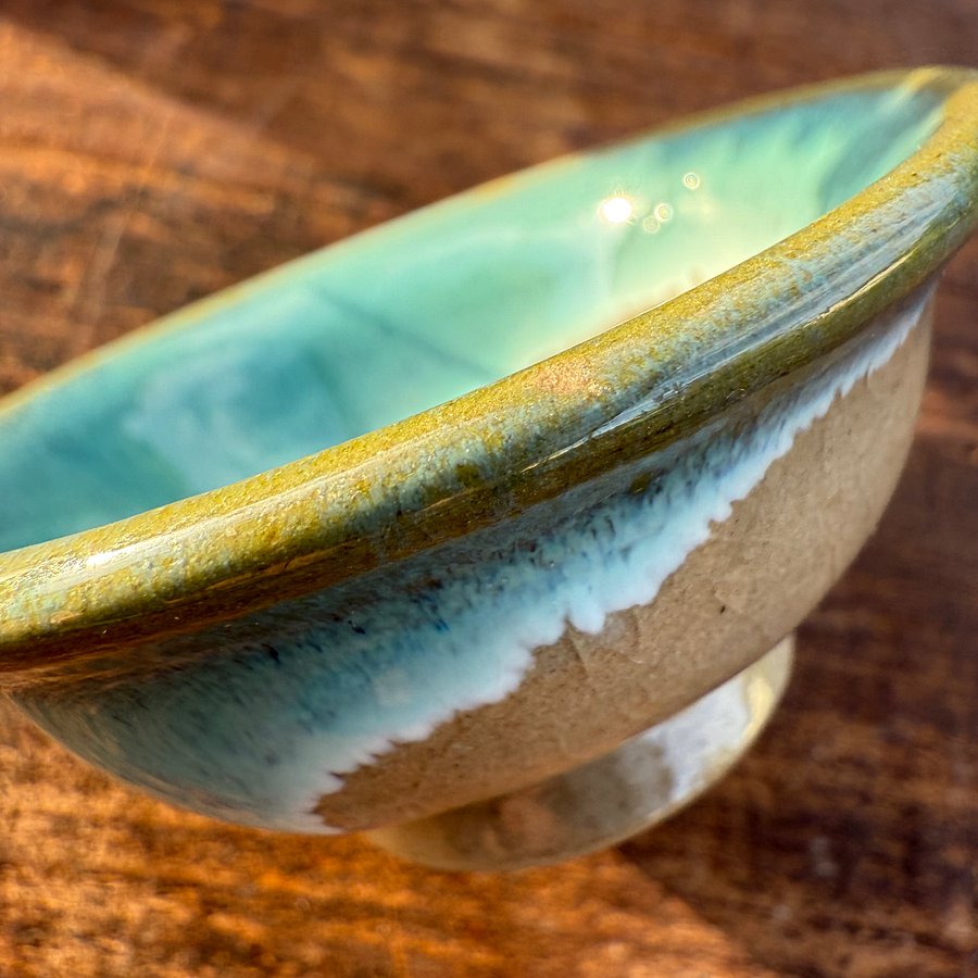 🎎 Modern Japanese Sake Cup with Layered Ash & Iron Glaze – Japan Antique Roadshow product image (6)