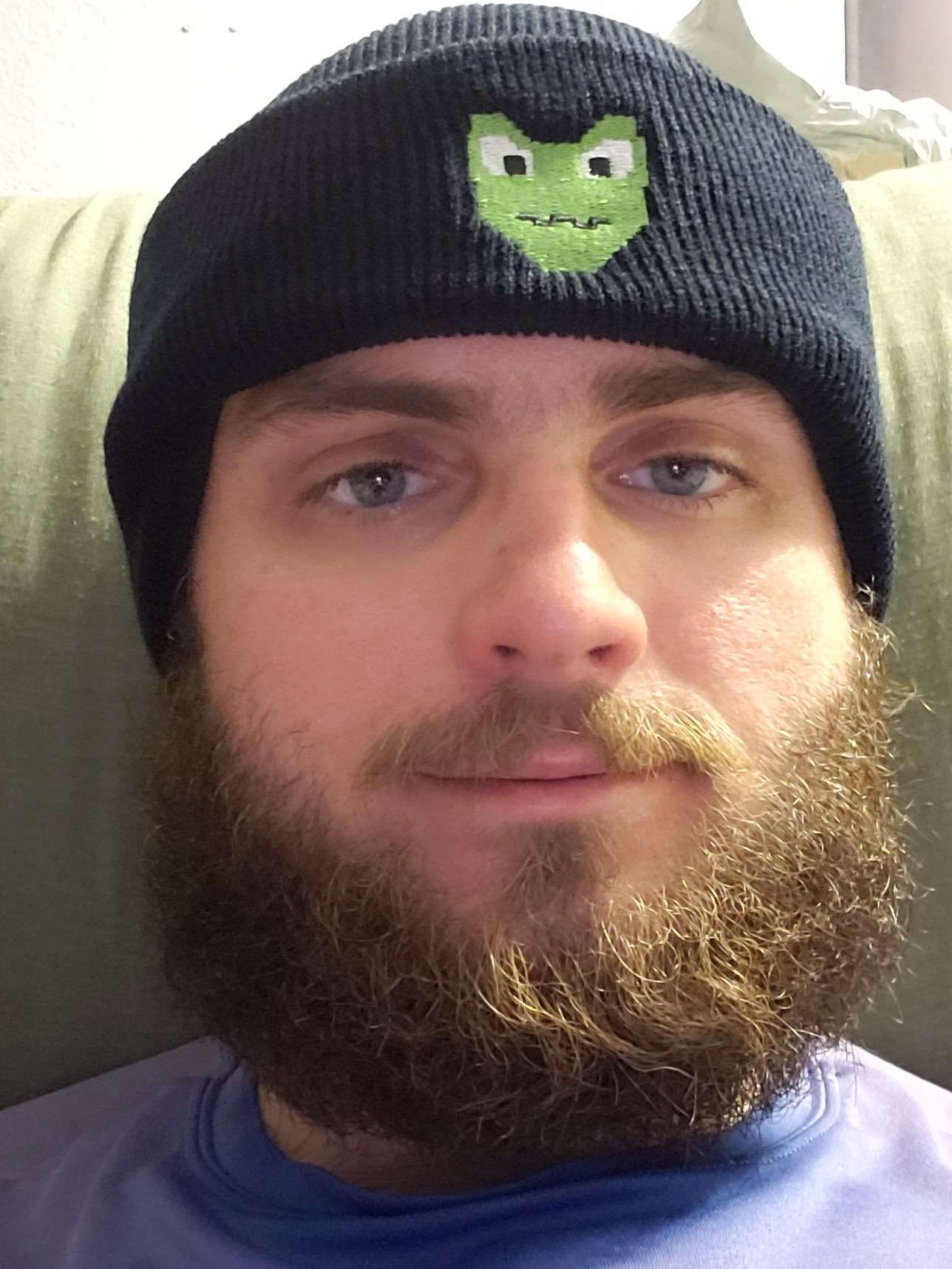 ✨ f r o g e ✨ beanie product image (3)